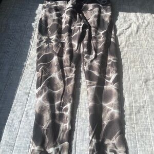 CALIA by Carrie Underwood Brown Patterned Leggings